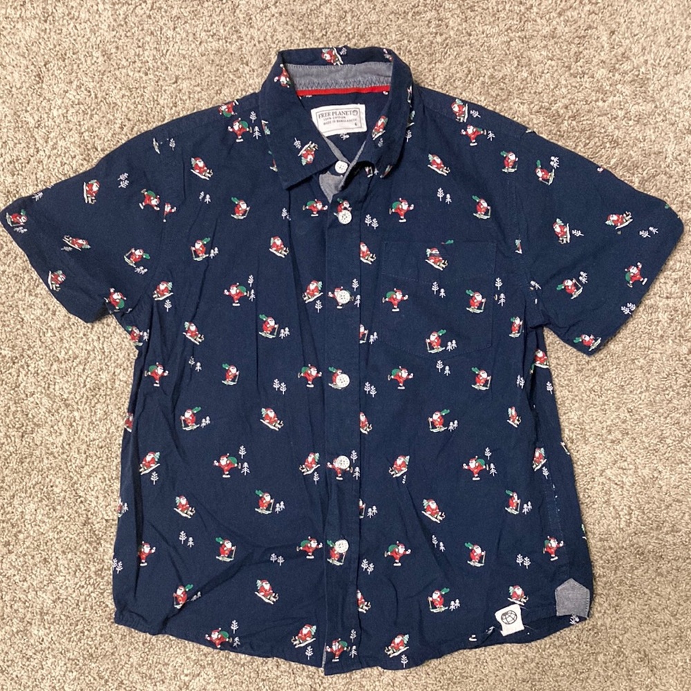Free planet Santa shirt